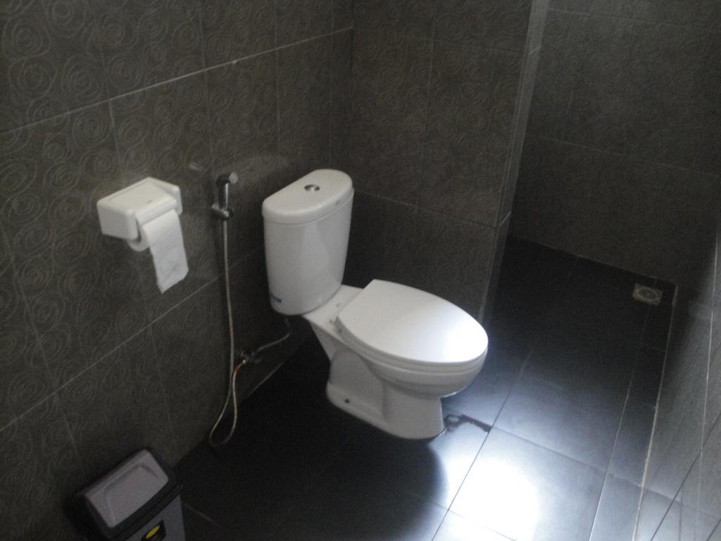 Tri Putri Homestay Kuta  Экстерьер фото