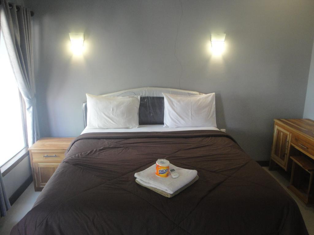 Tri Putri Homestay Kuta  Экстерьер фото