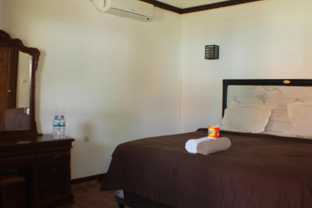 Tri Putri Homestay Kuta  Экстерьер фото