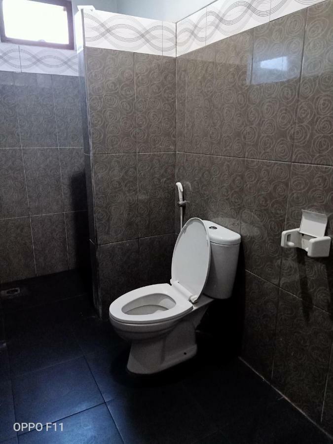 Tri Putri Homestay Kuta  Экстерьер фото
